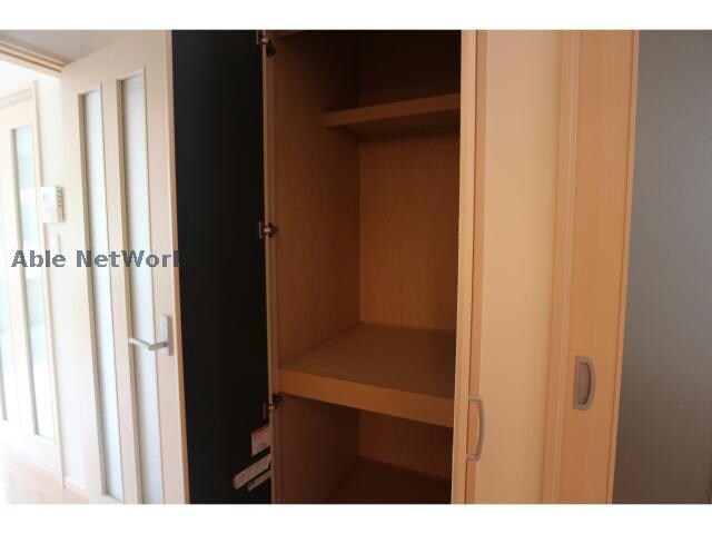 ウィスターコート斐川Aの物件内観写真