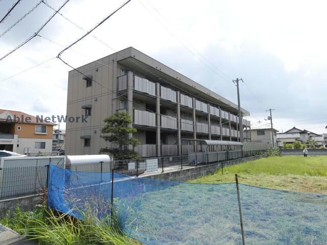 エレガンス姫原の物件外観写真