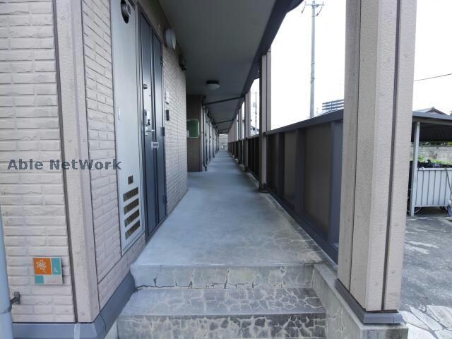 エレガンス姫原の物件外観写真