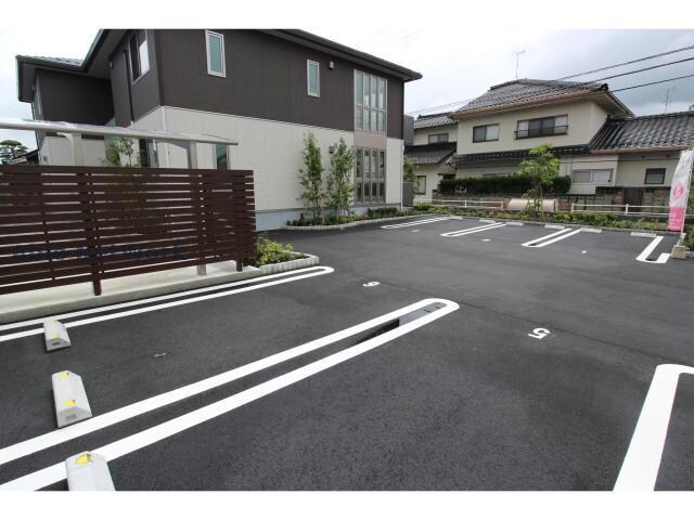 グレースコート出雲の物件外観写真