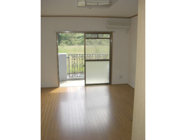 奈良川マンションⅡの物件内観写真