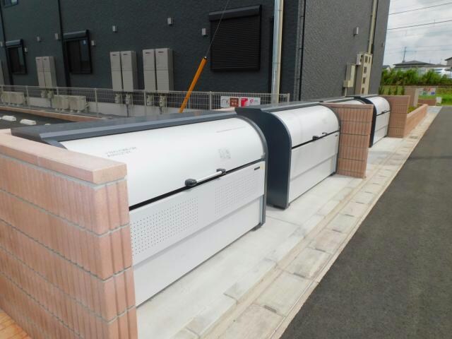 キャトル・セゾンⅢの物件外観写真