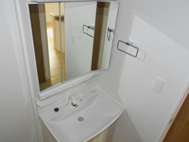 キャトル・セゾンⅢの物件内観写真