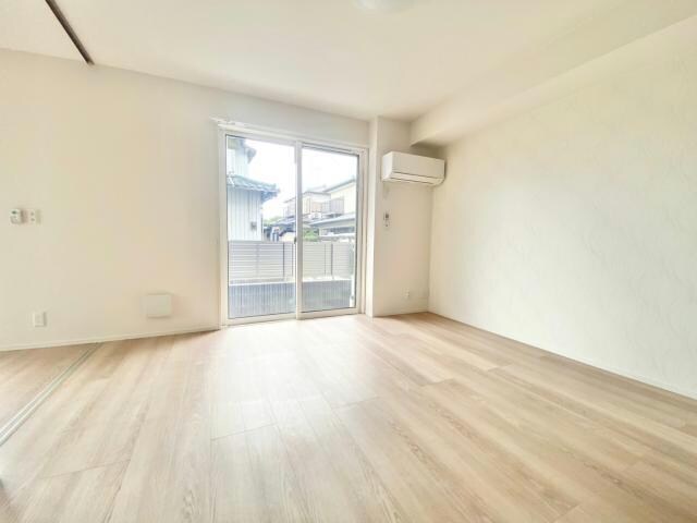 シャイングレイスの物件内観写真