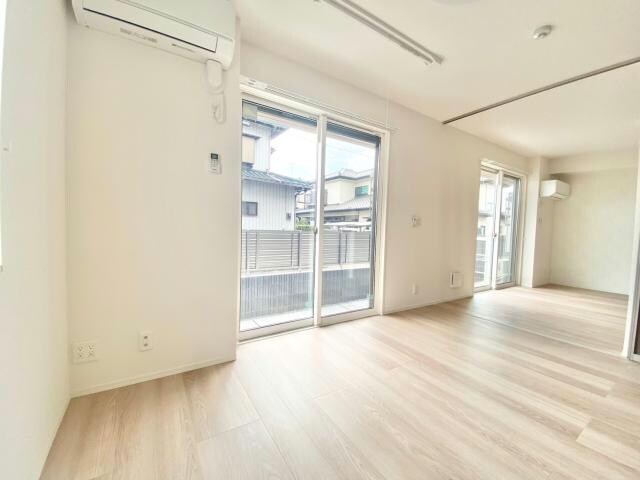 シャイングレイスの物件内観写真