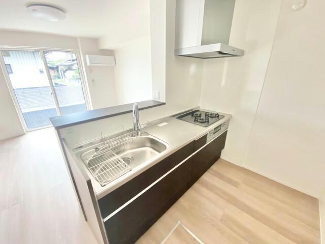 シャイングレイスの物件内観写真