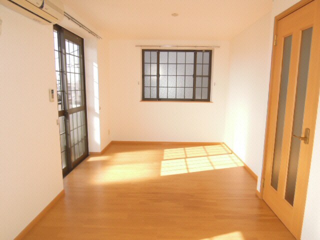 レジデンスオークの物件内観写真