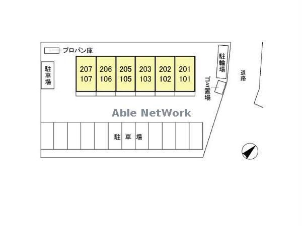 フライハイツラオム（深谷市東方）の物件外観写真