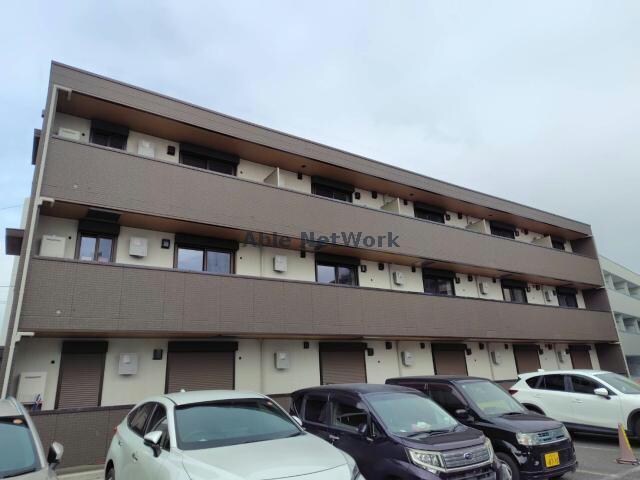 ノーブルヴィラ曙町（熊谷市曙町）の物件外観写真