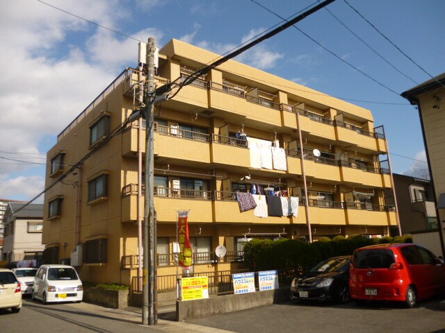 レジデンス清里の物件外観写真