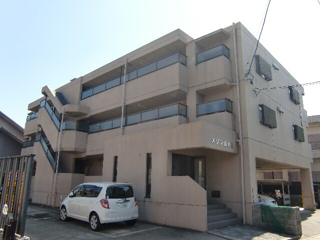 メゾン山木Ⅱの物件外観写真