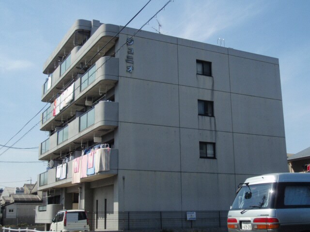 ジュニオの物件外観写真