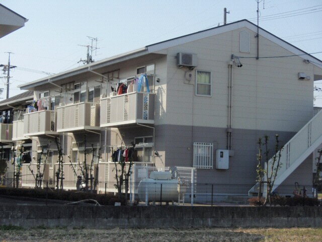 ガーデンパークＢの物件外観写真