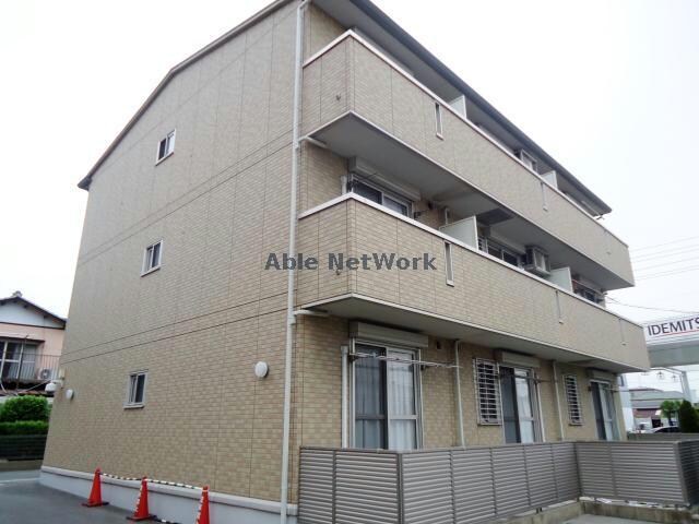 メゾンエスターブレの物件外観写真