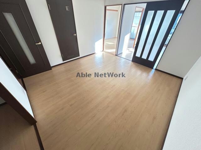 シンビリア花咲の物件内観写真