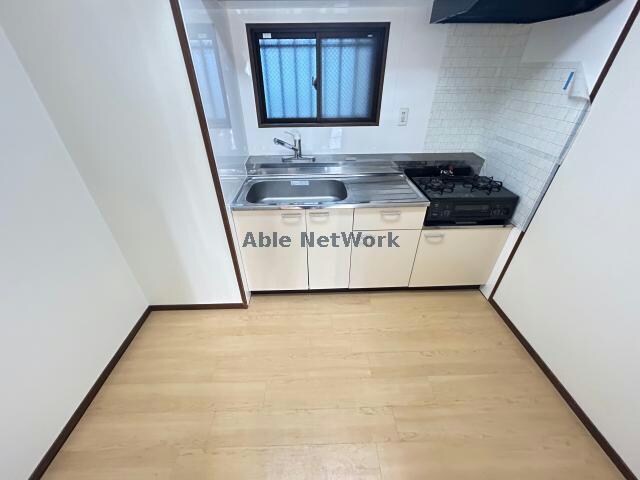 シンビリア花咲の物件内観写真