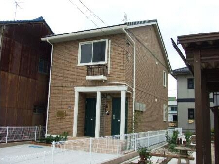 愛知県北名古屋市野崎山神の物件外観写真