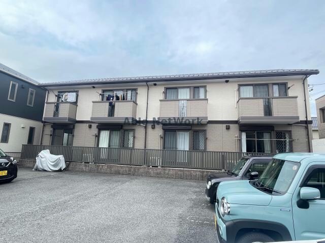 サン・イーストの物件外観写真