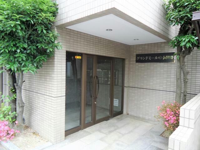 グランドミール中小田井の物件外観写真