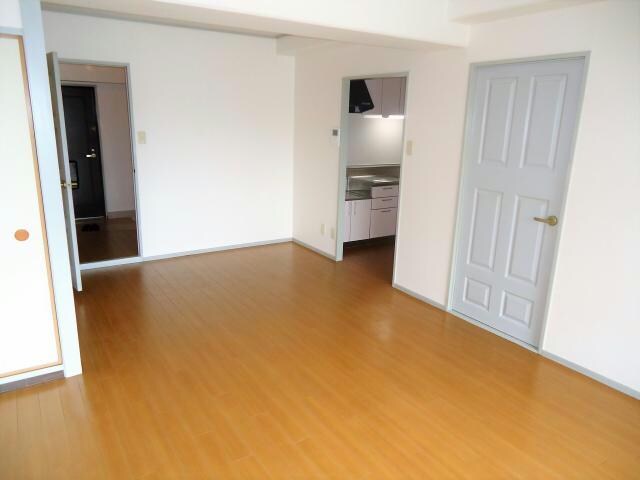 グランドミール中小田井の物件内観写真