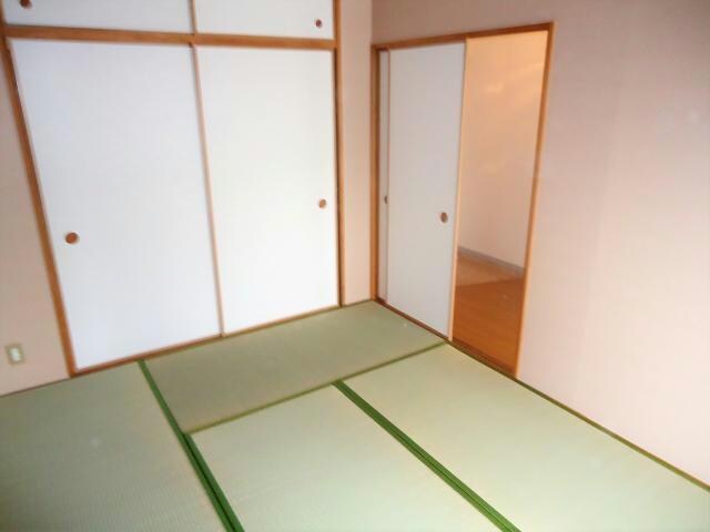 グランドミール中小田井の物件内観写真