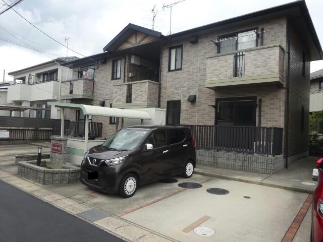 愛知県稲沢市北市場本町４丁目の物件外観写真