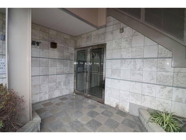 フレアコートの物件外観写真