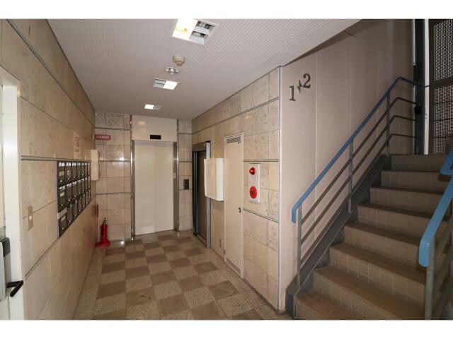 フレアコートの物件外観写真