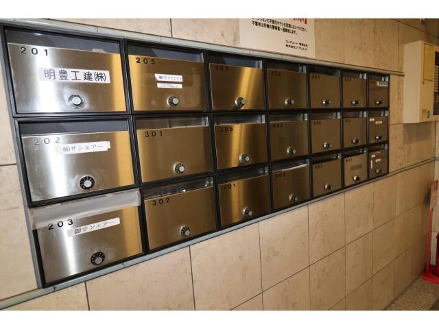 フレアコートの物件外観写真