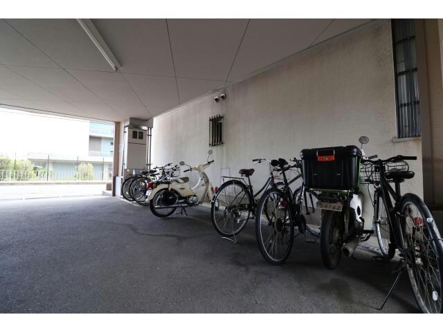 フレアコートの物件外観写真