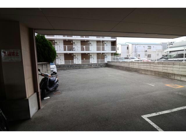 フレアコートの物件外観写真