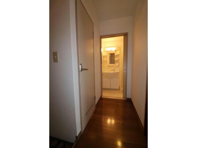 フレアコートの物件内観写真