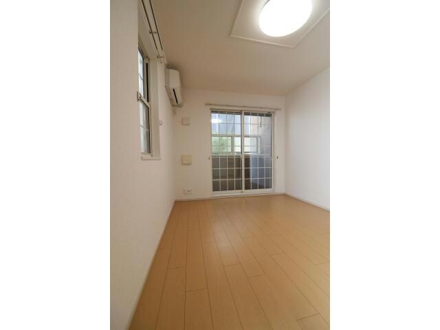 クローバーハウスの物件内観写真