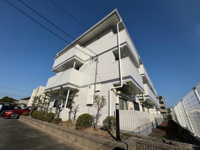 サンローゼMIYATAの物件外観写真