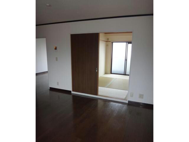 サンローゼMIYATAの物件内観写真