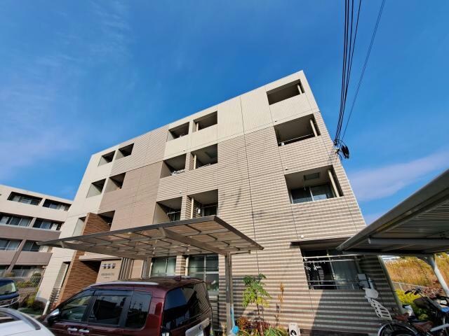 レノヴァティオの物件外観写真