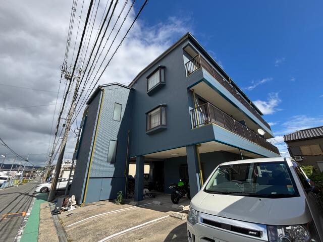 ブロッサム氷室の物件外観写真