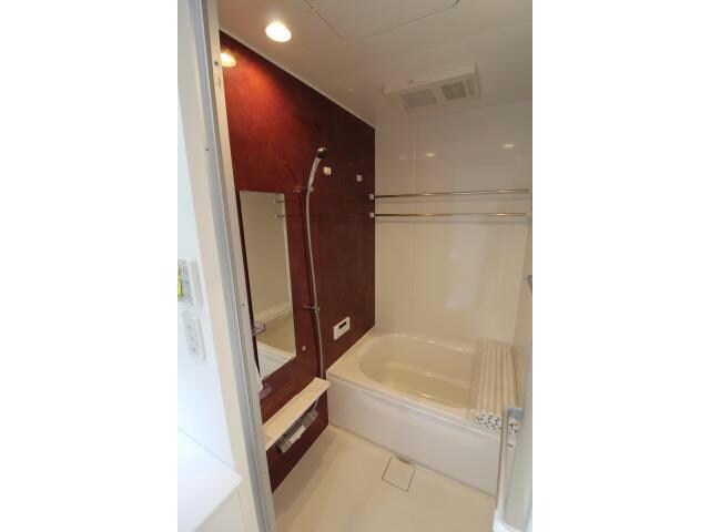 アヴァロン富田の物件内観写真