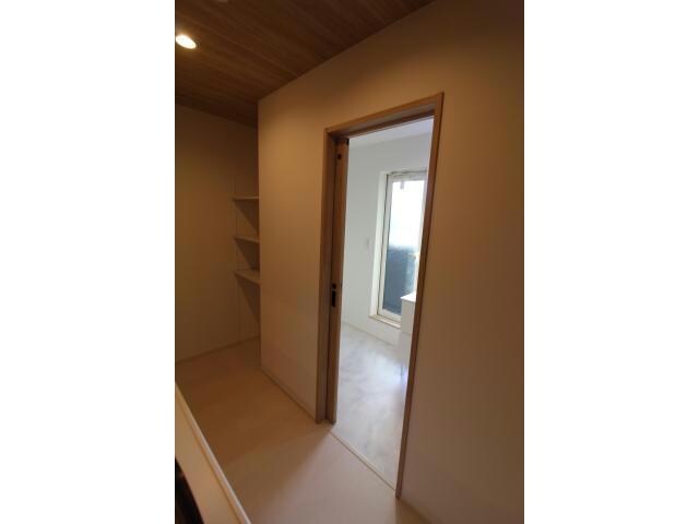 アヴァロン富田の物件内観写真