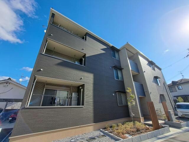 ローデア氷室の物件外観写真