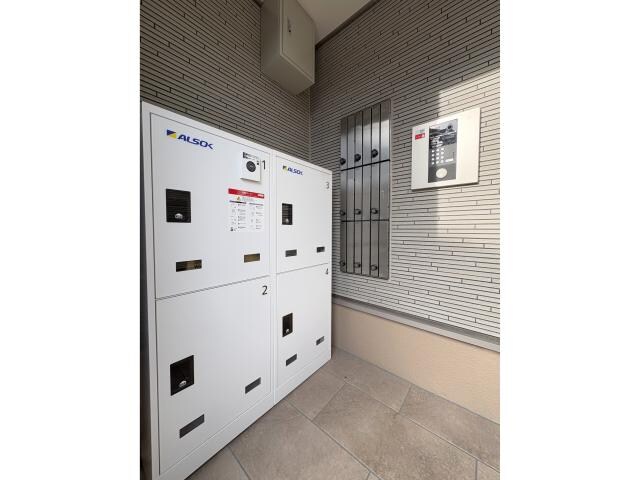 ローデア氷室の物件外観写真