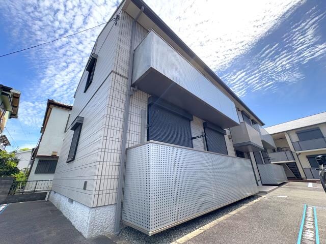 ディアス西真上C棟の物件外観写真