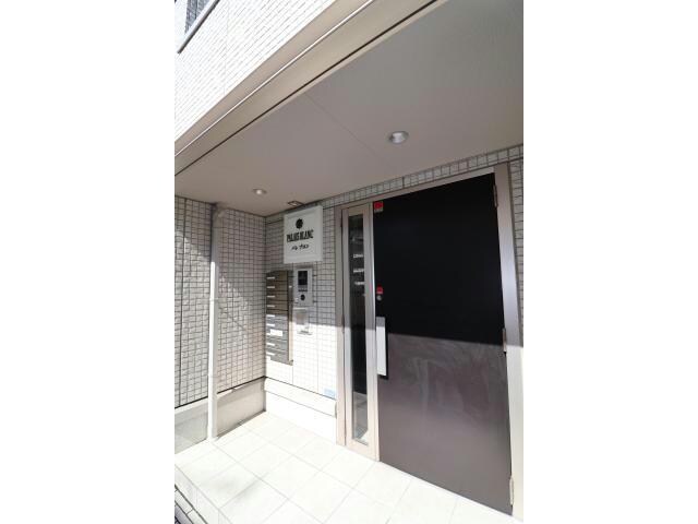 パレブロンの物件外観写真