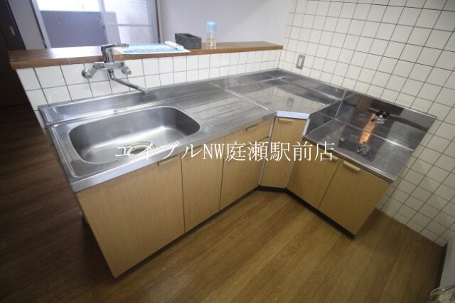 ラ・クール庭瀬の物件内観写真