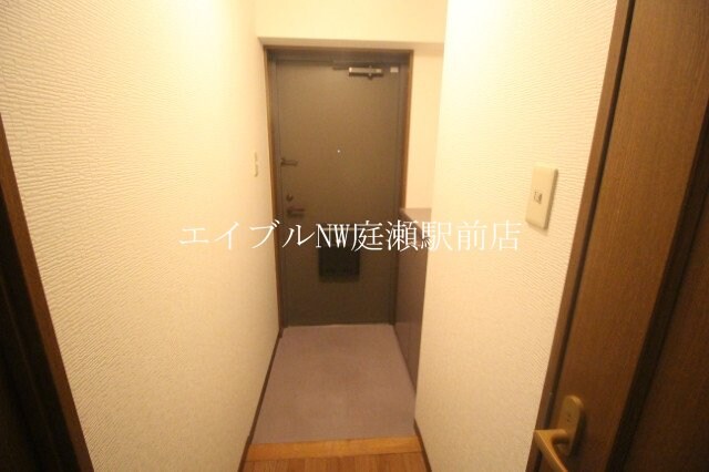 ラ・クール庭瀬の物件内観写真