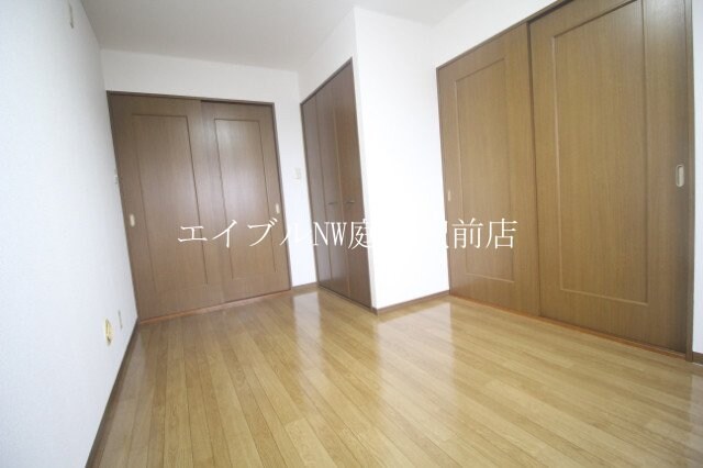 ラ・クール庭瀬の物件内観写真