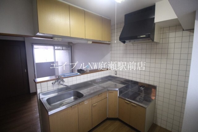 ラ・クール庭瀬の物件内観写真