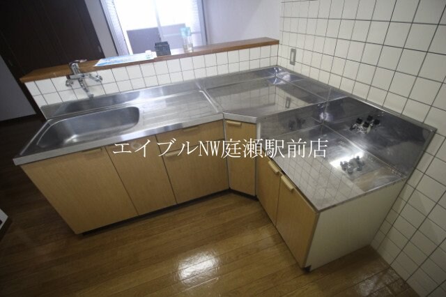 ラ・クール庭瀬の物件内観写真