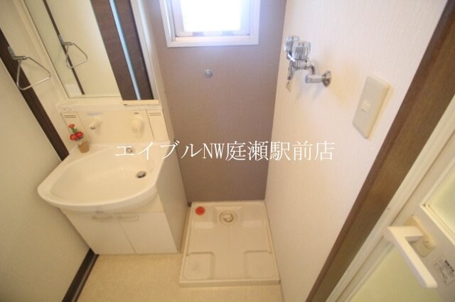 ラ・クール庭瀬の物件内観写真