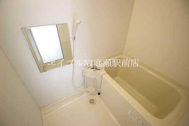 エストレーラ倉敷の物件内観写真